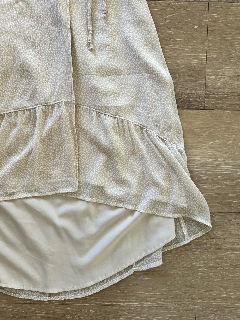 Abercrombie & Fitch Cream Wrap High-Low Skirt - Picture 3 of 4